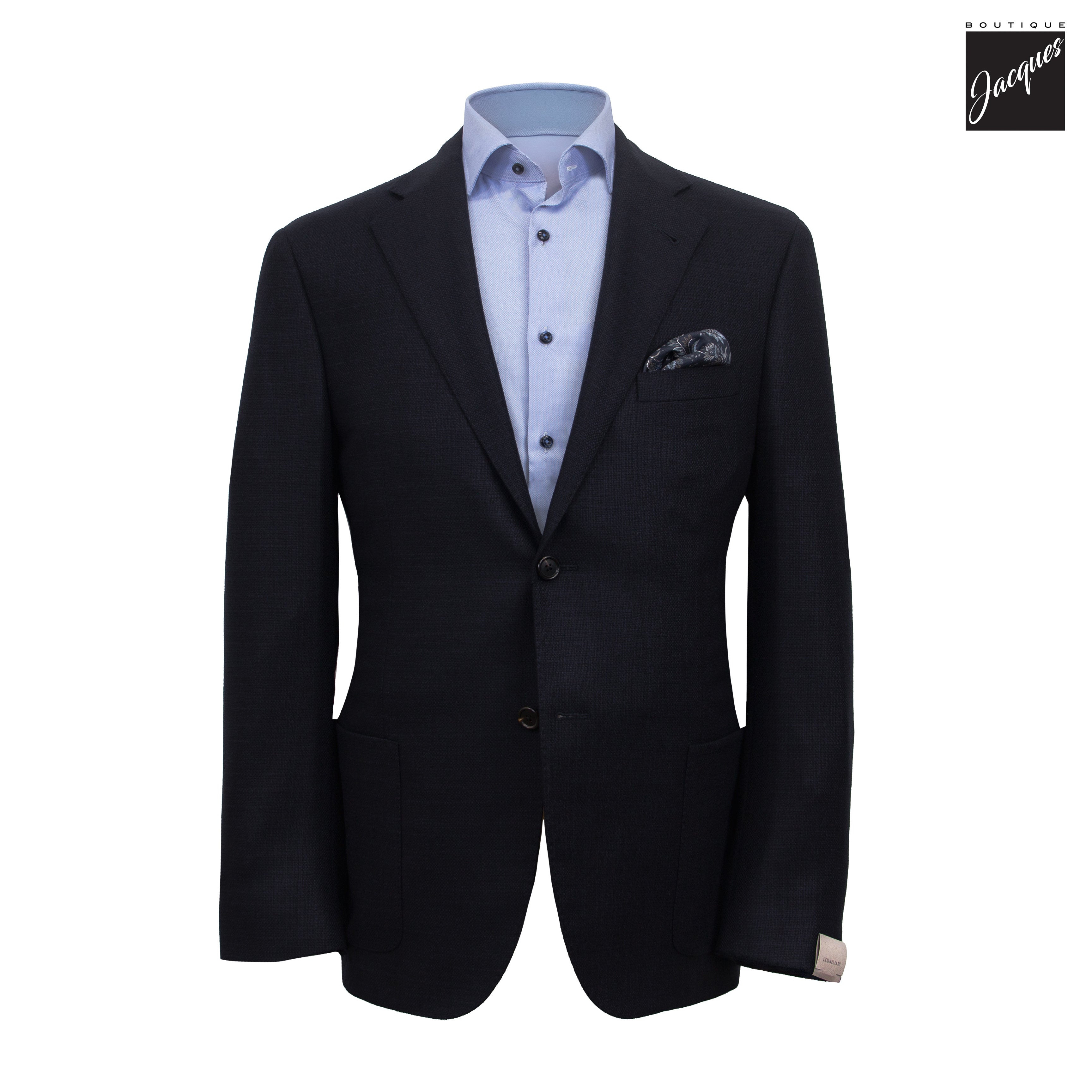 What to Wear to a Business Dinner: A Montreal Guide