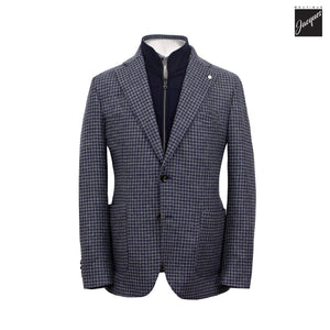 Italian Tailoring in Montreal: Two Houses from One Small City