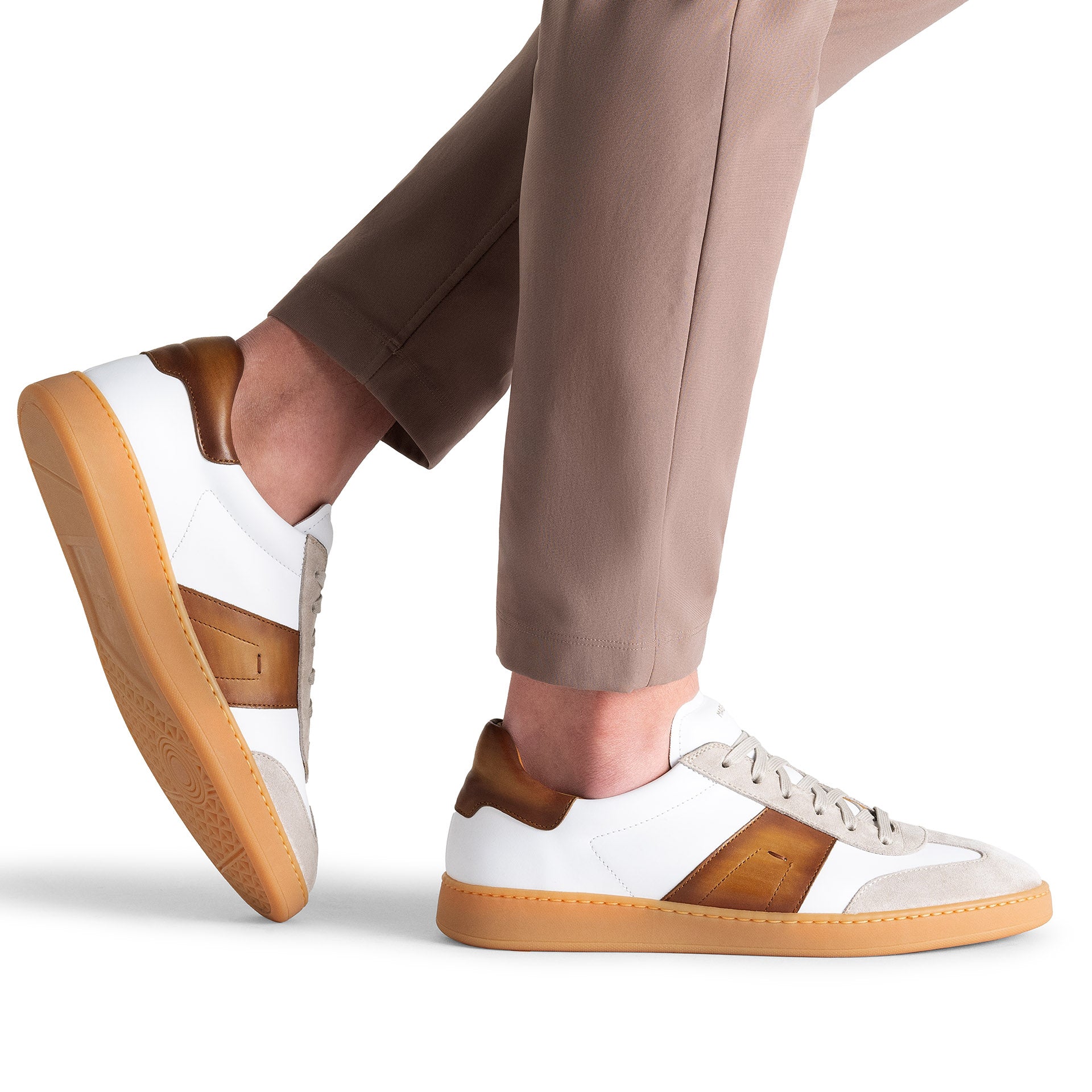 White Primera Sneaker - Magnanni