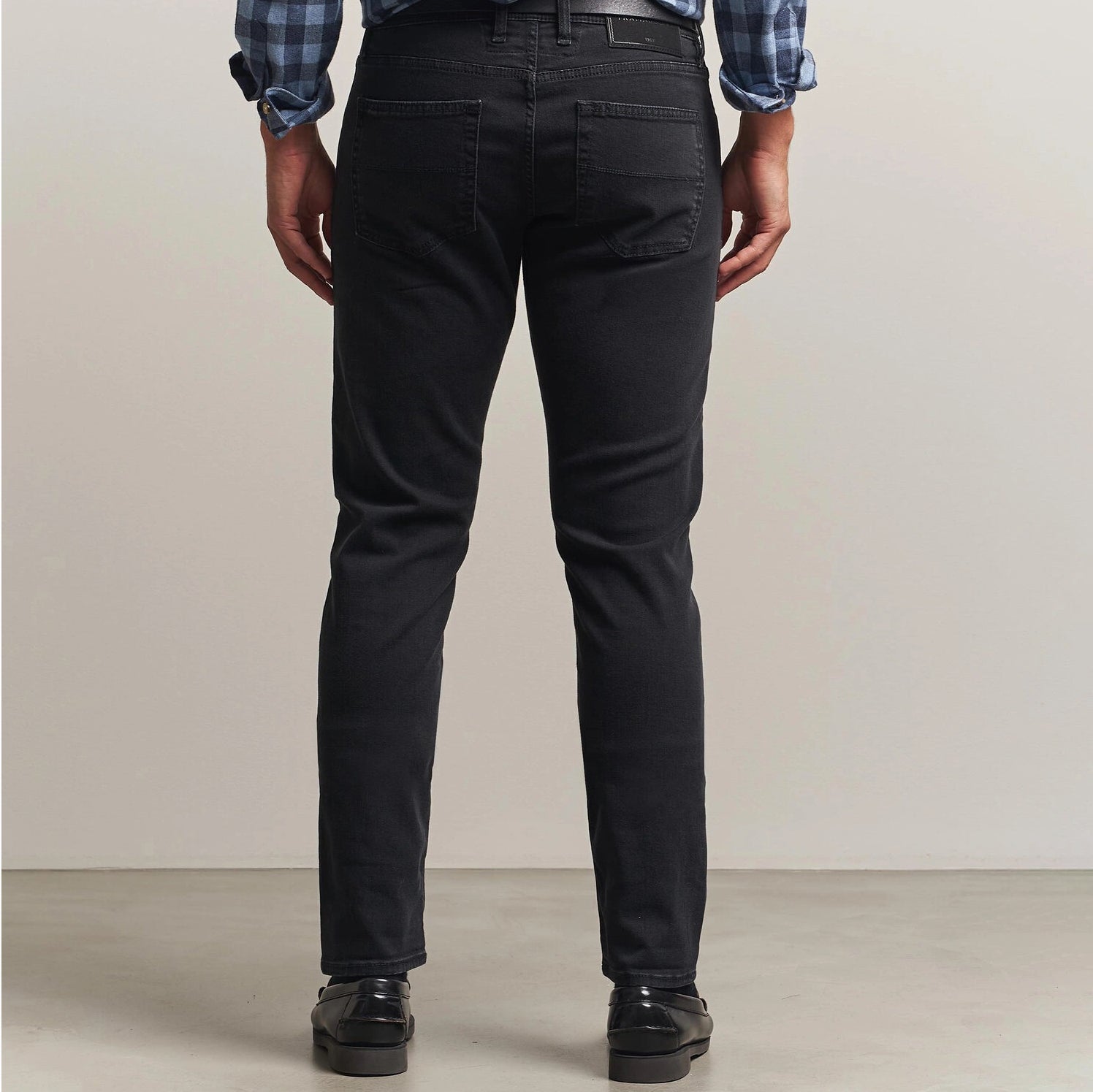 Black Raw R-Elax Michelangelo Modern Fit Super-Stretch Denim - TRAMAROSSA - Boutique Jacques International