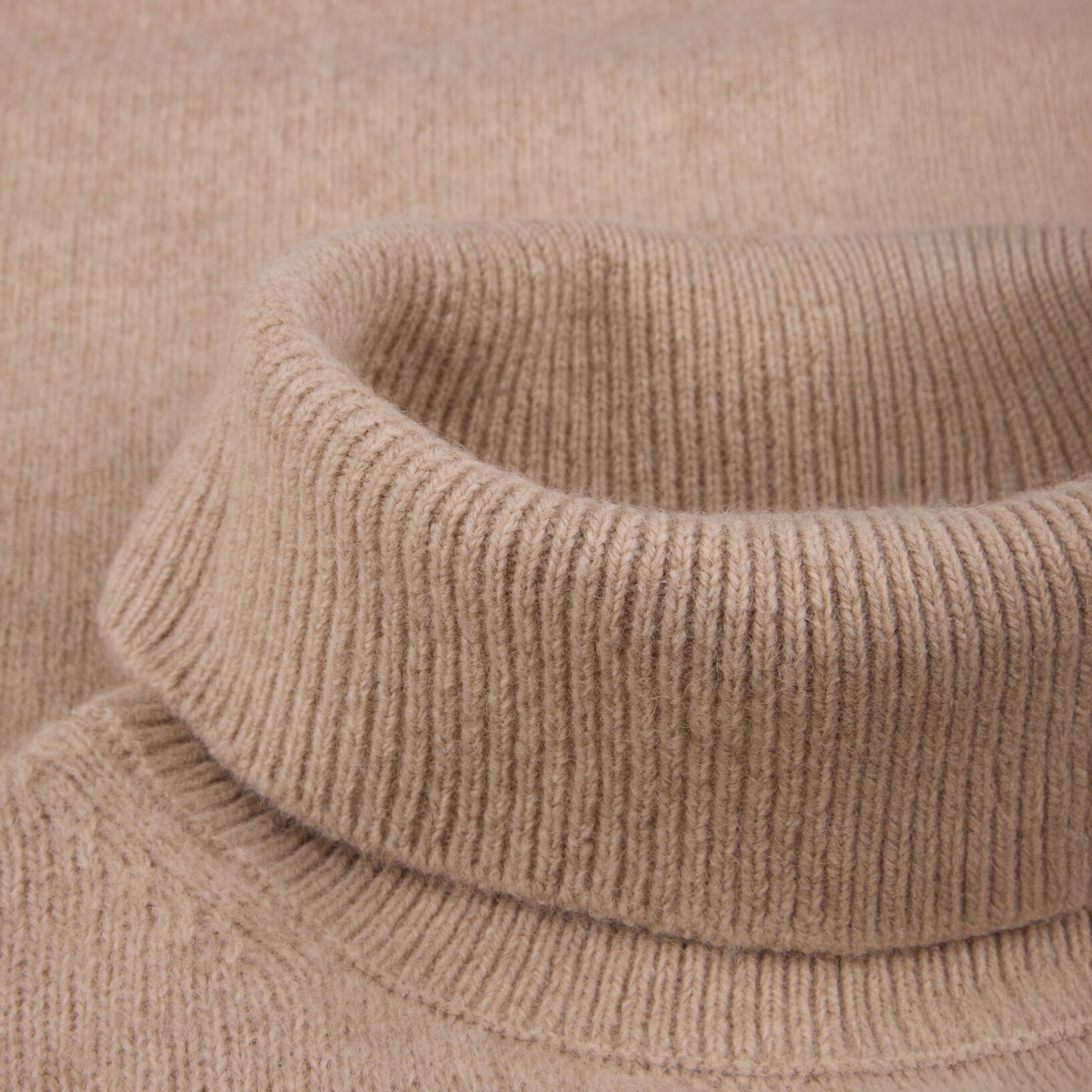 Beige Yak/Merino Wool Turtle Neck - Stenströms