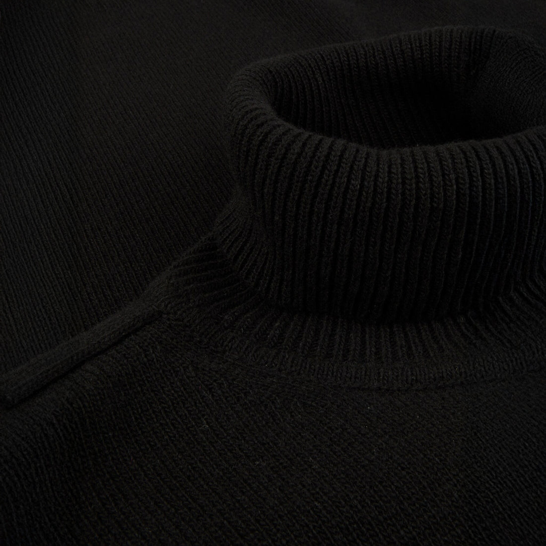 Black Chunky Merino Wool Roll-Neck Sweater - Stenströms