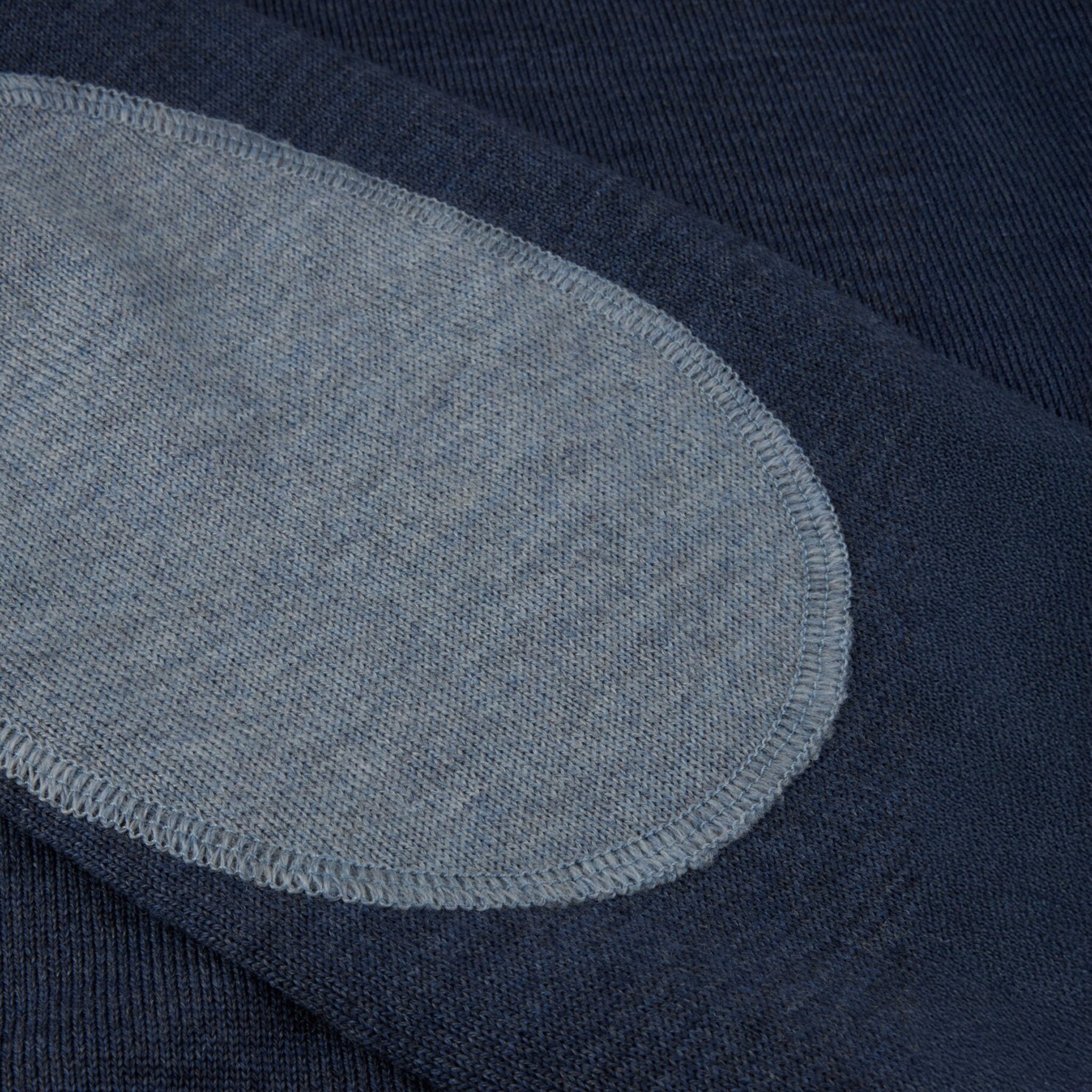 Pull col rond en laine mérinos bleu denim avec coudières - Stenströms