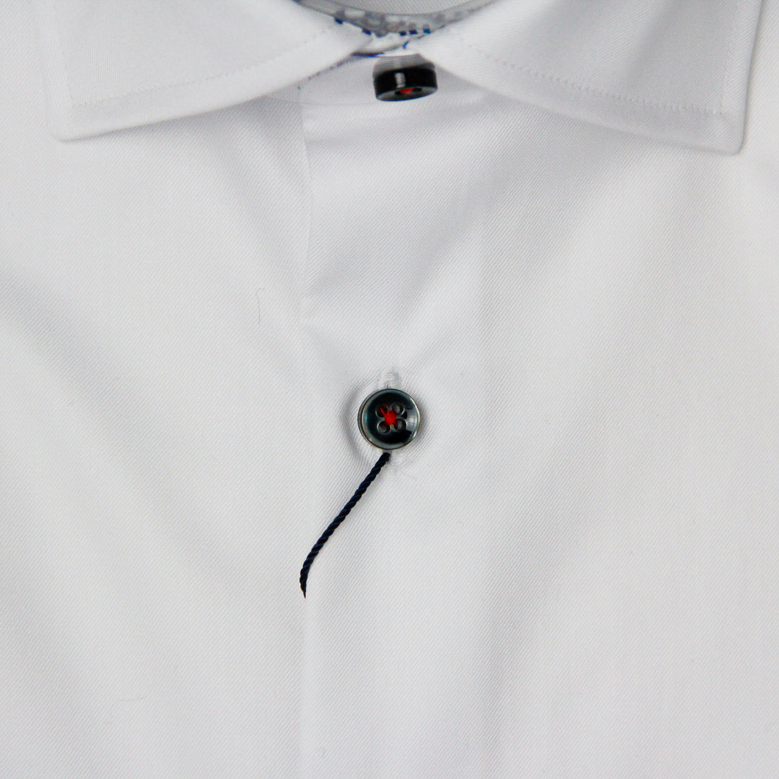 White w/ Contrast Details & Heart Motif Trim Fitted Body Shirt - Stenströms