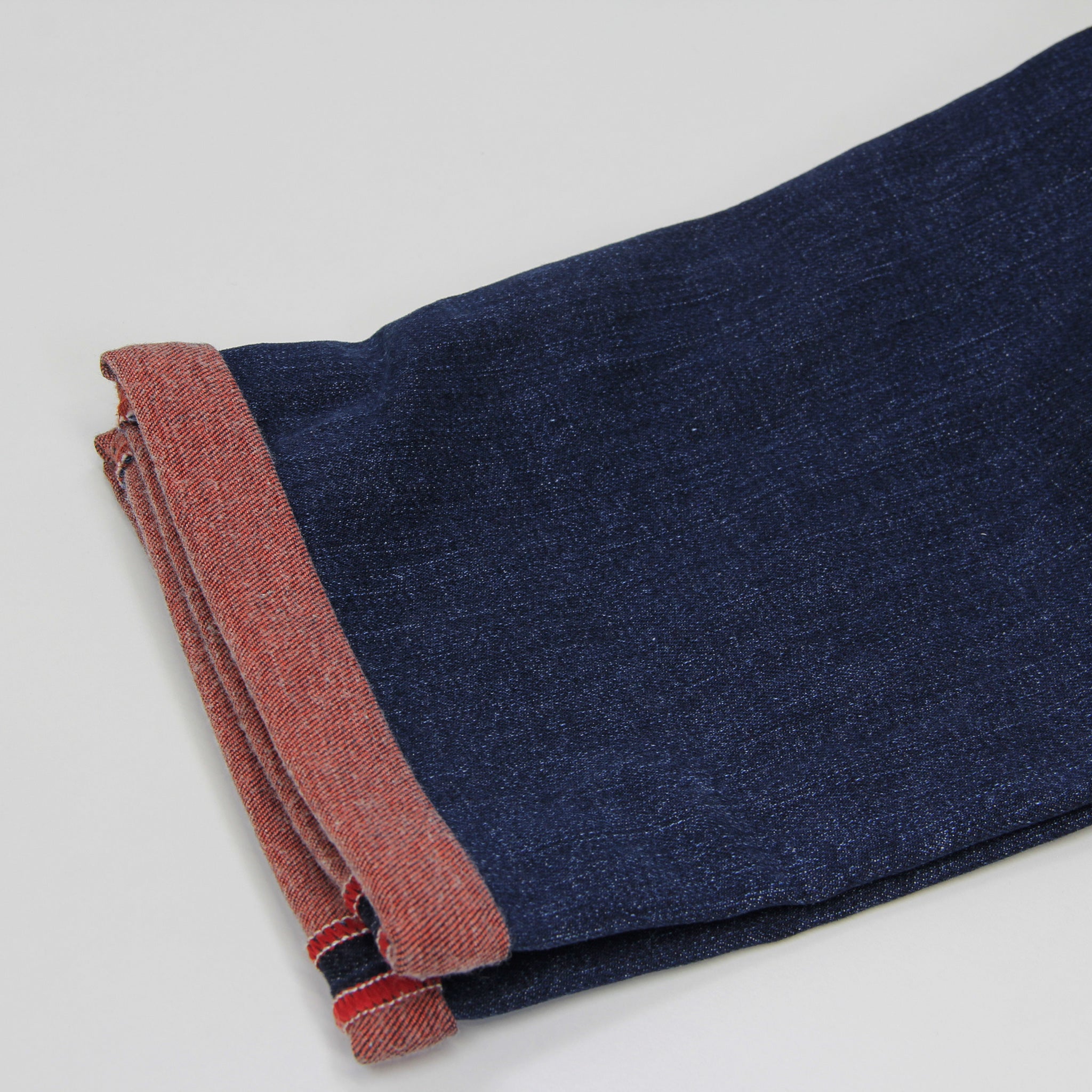 Denim bleu double face à intérieur rouge en coton extensible, coupe ajustée Leonardo - TRAMAROSSA