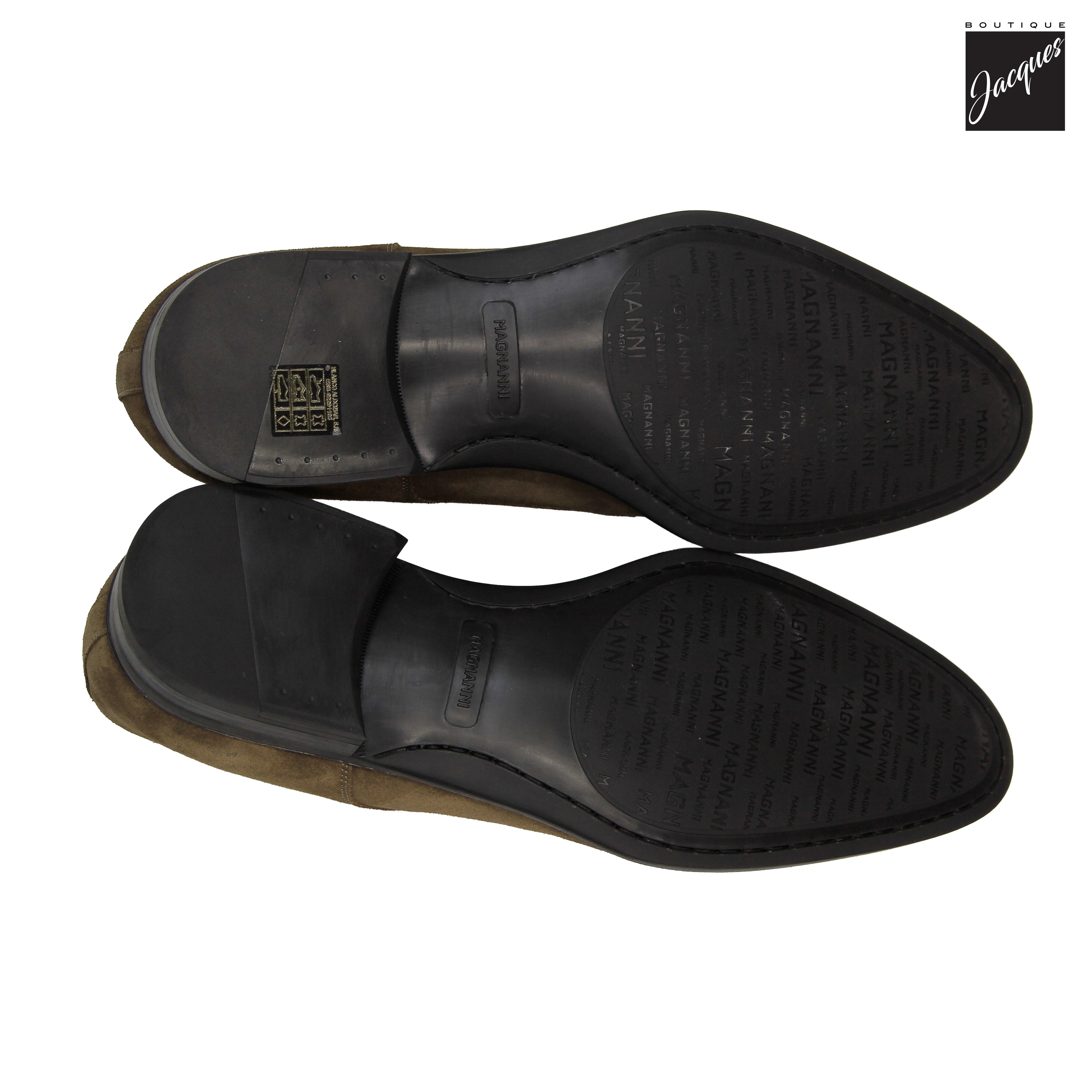 Taupe Suede Garner Apron Toe Derby Shoes - Magnanni