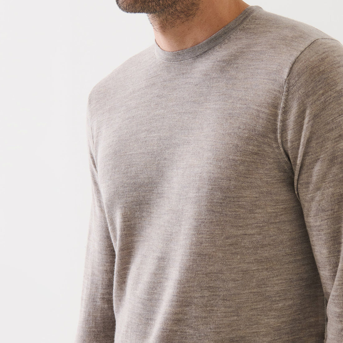 Caffé Beige Extra-Fine Merino Wool Crew Neck Sweater - Patrick Assaraf