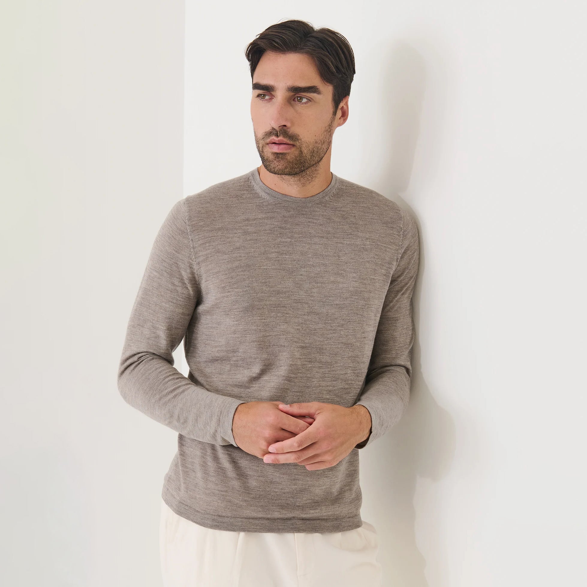 Caffé Beige Extra-Fine Merino Wool Crew Neck Sweater - Patrick Assaraf