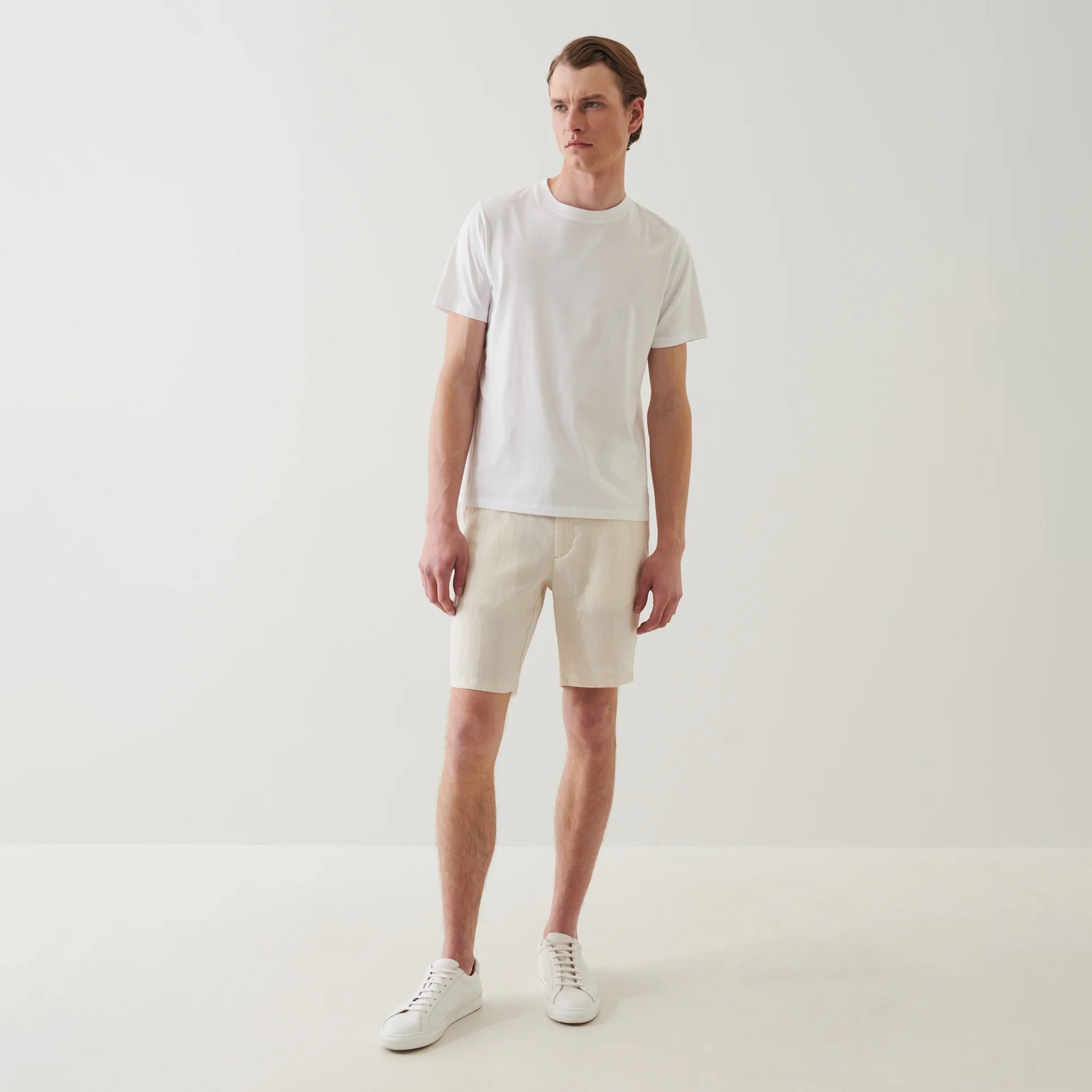 Oyster Off-White Drawstring Linen Shorts - Patrick Assaraf