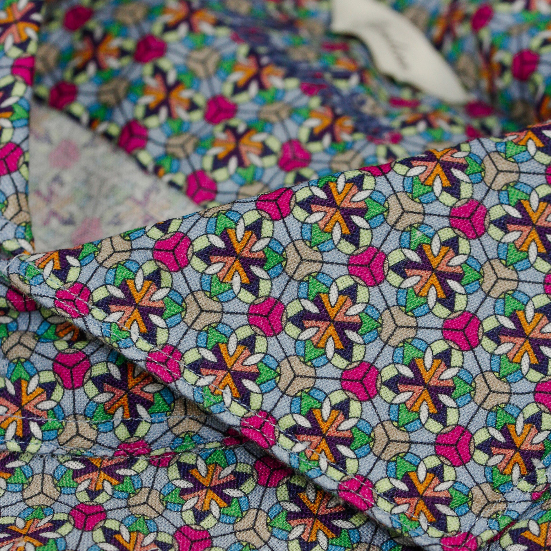 Green Medallion Slimline Linen Shirt - Stenströms - Boutique Jacques International